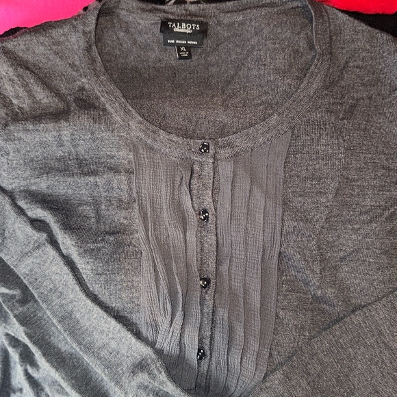 Talbots Cardigan 100% Italian Merino W/Silk Ruffle Detail Cat Eye Buttons SZ XL - Picture 4 of 8